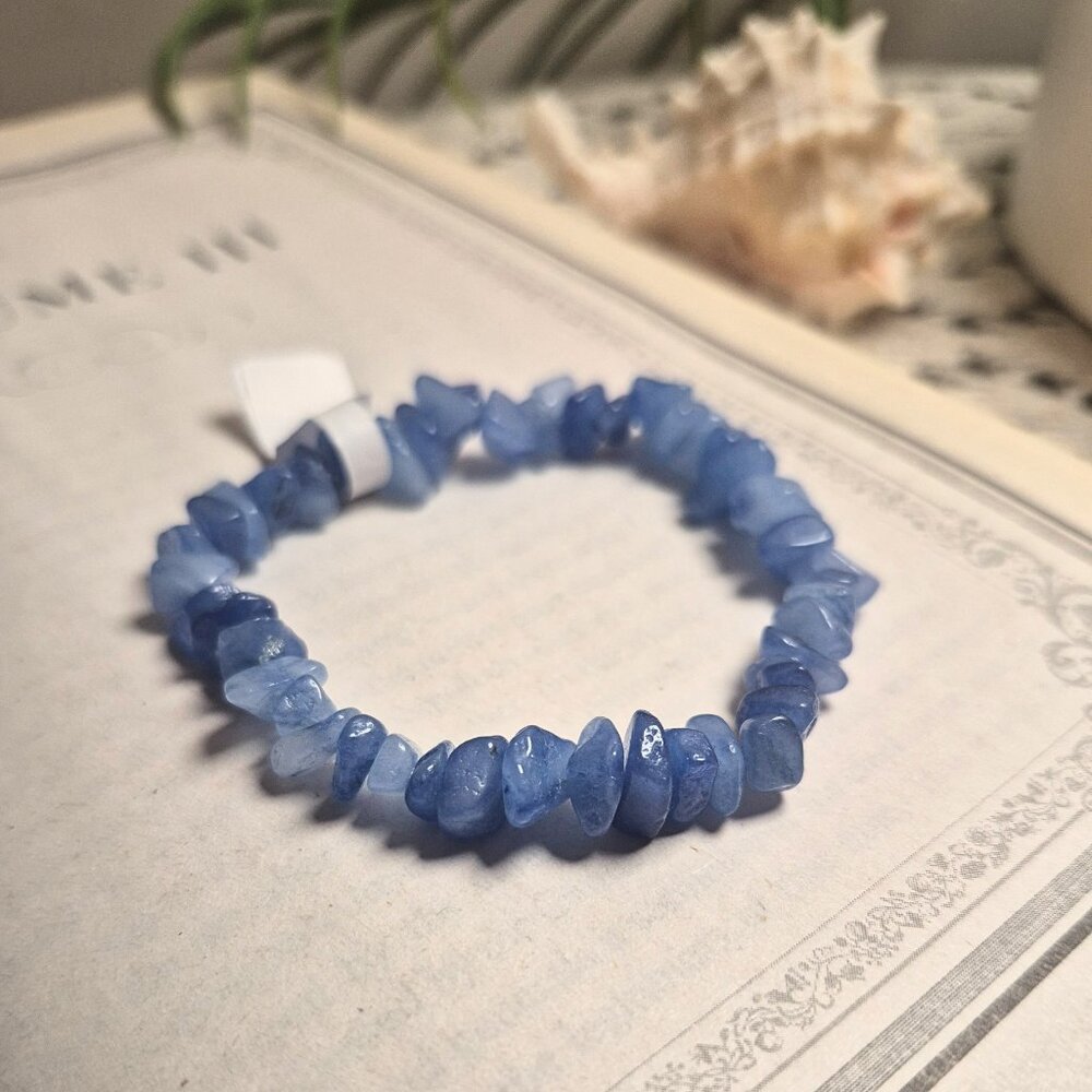 Blue Agate Chip Bead Bracelet